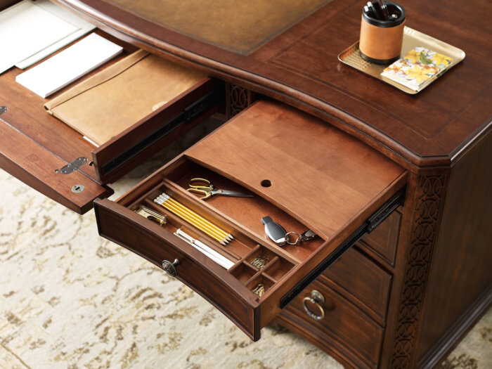 Charleston Charleston Executive Desk - Image 9