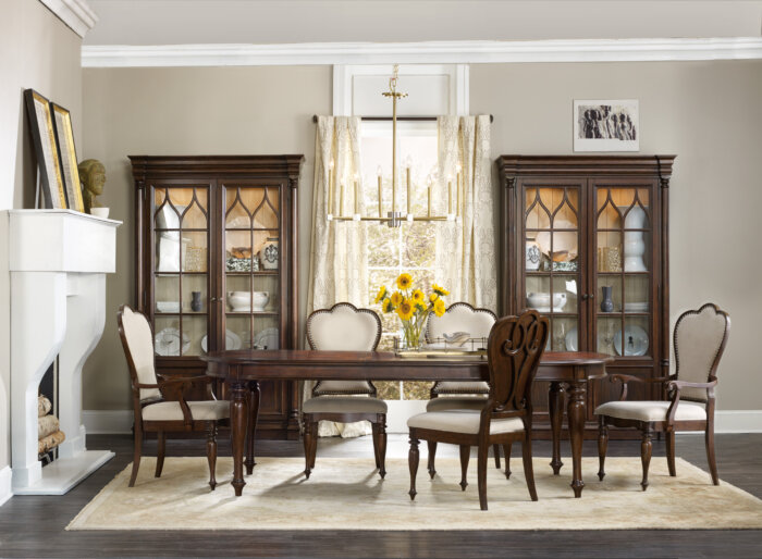 Leesburg Leesburg Display Cabinet - Image 4
