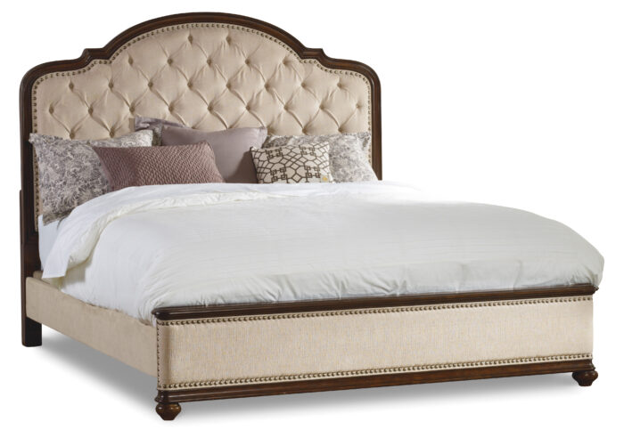 Leesburg Leesburg King Upholstered Bed
